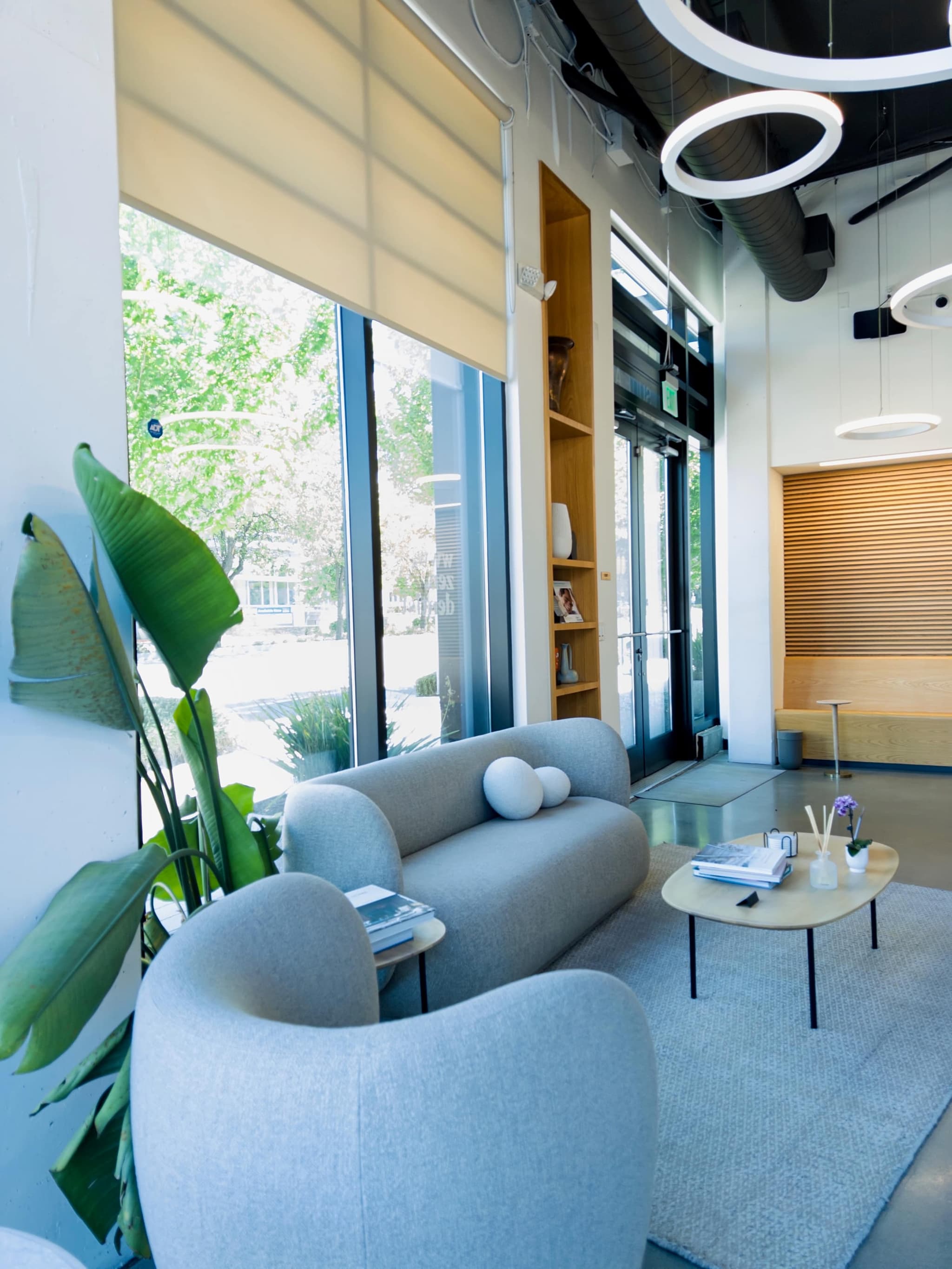 The lounge at the Mountain View studio